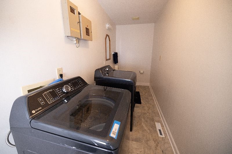 Furnished Finder property 546327_1 photo 22