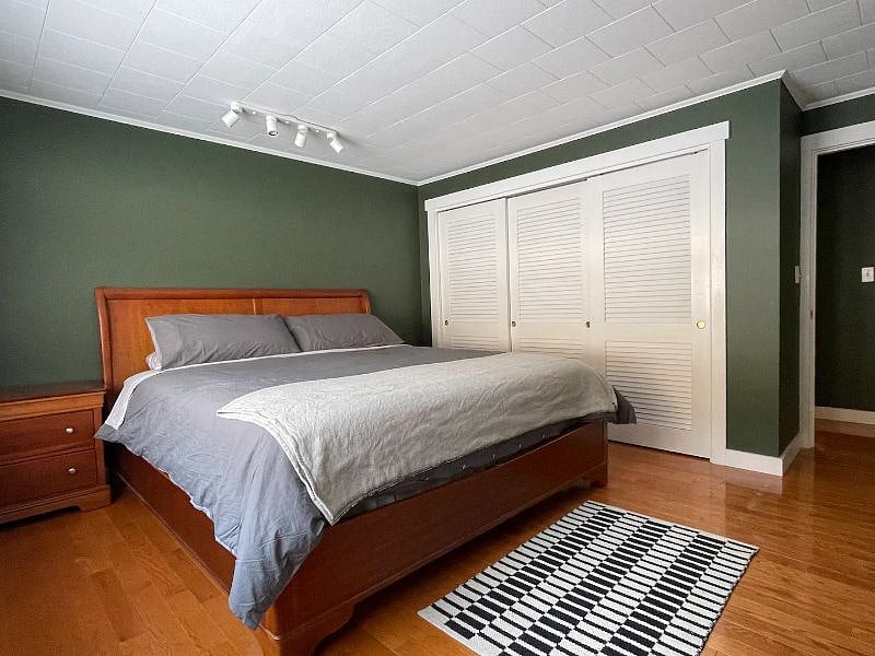 King Bedroom