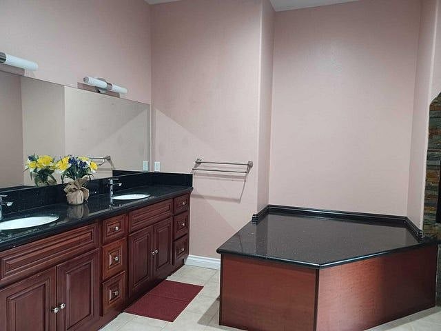 Furnished Finder property 546420_1 photo 11