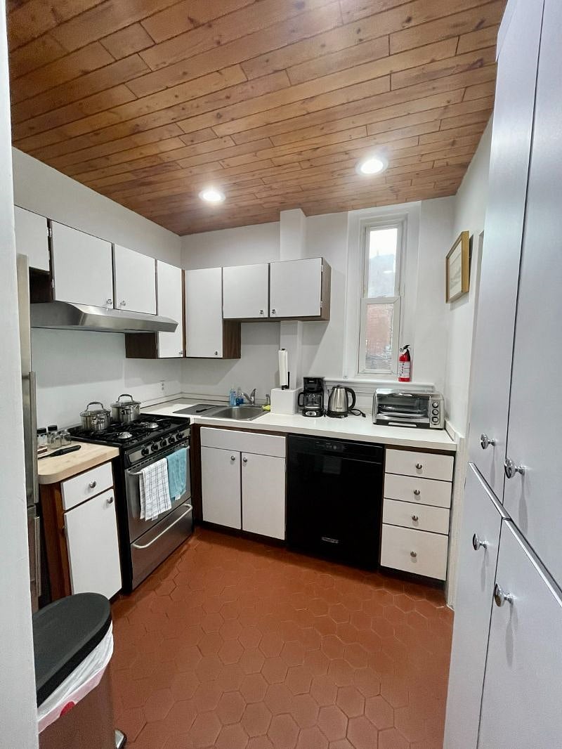 Furnished Finder property 546657_1 photo 5