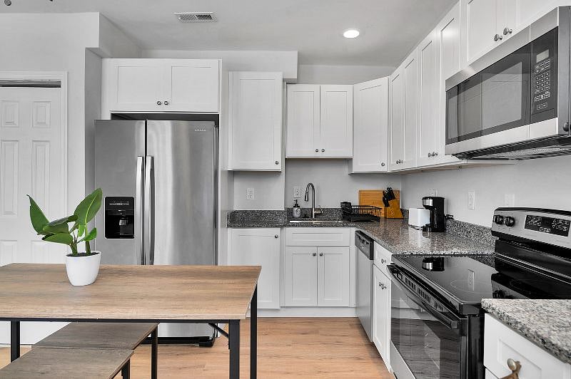 Furnished Finder property 546702_1 photo 5