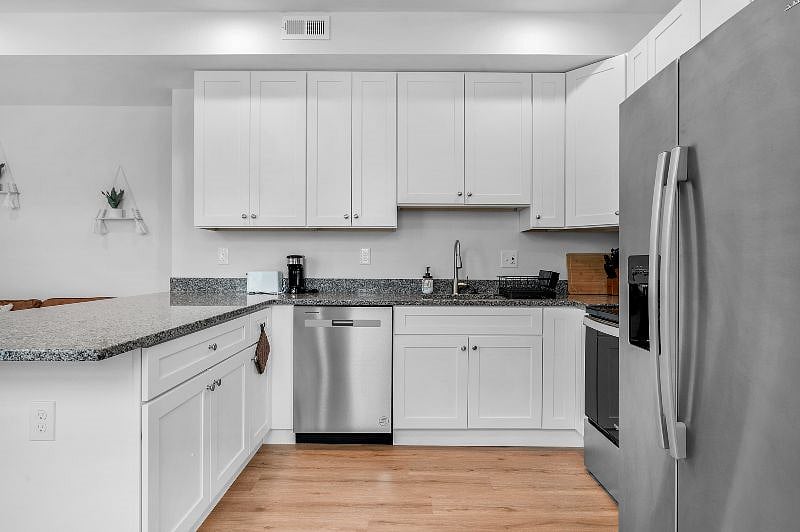 Furnished Finder property 546702_2 photo 4