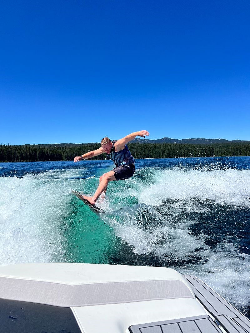 Wake surfing boat available to rent!