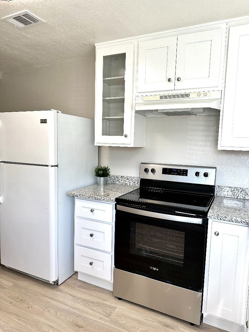Furnished Finder property 546707_1 photo 12