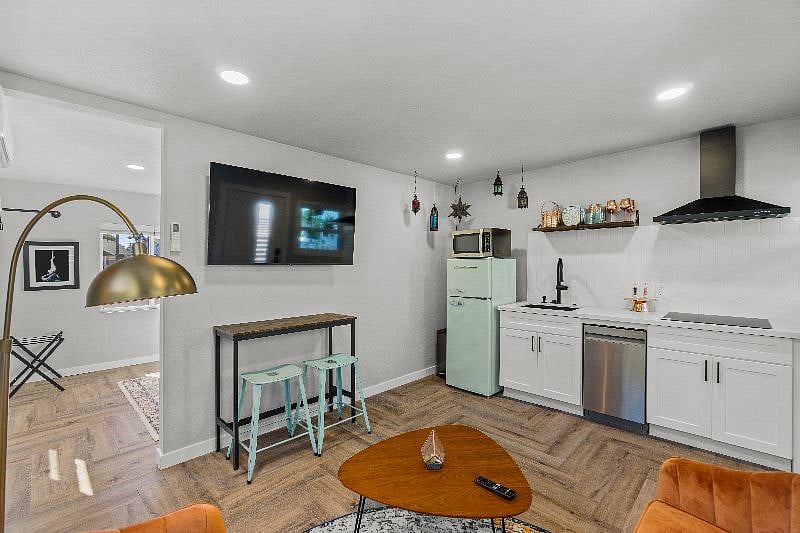 Furnished Finder property 546729_1 photo 7