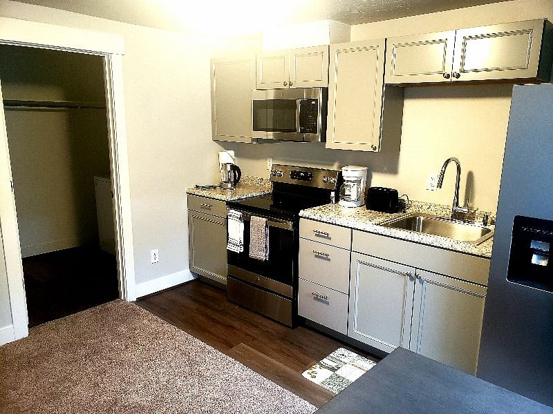 Furnished Finder property 546734_1 photo 8