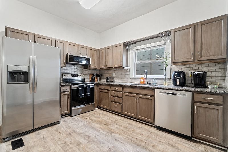 Kitchen 2nd angle