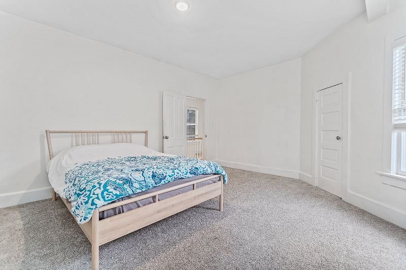 2nd Bedroom 2nd angle