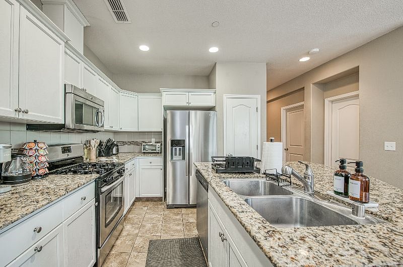 Furnished Finder property 546782_1 photo 4