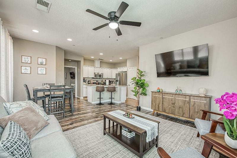 Furnished Finder property 546782_1 photo 3