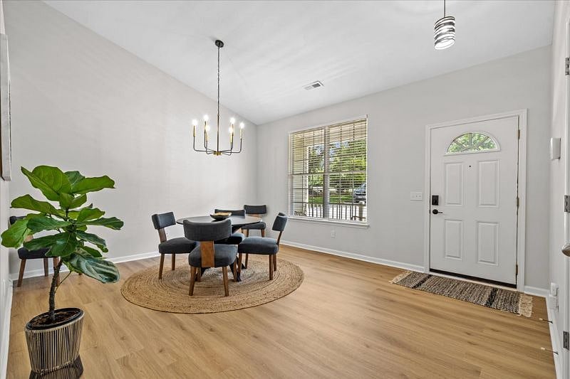 Furnished Finder property 546827_1 photo 10