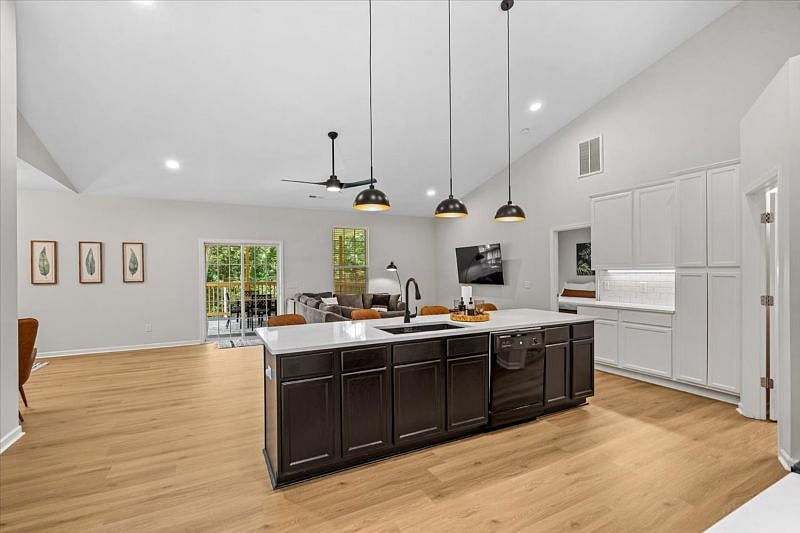 Furnished Finder property 546827_1 photo 5