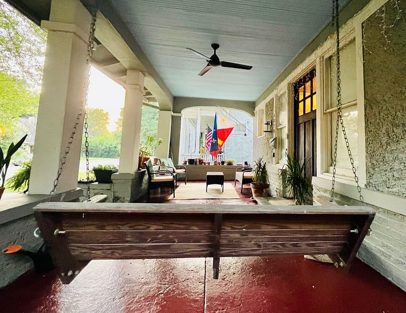 Memphis evenings in Central Gardens are best enjoyed on the porch. Watch the world go by.