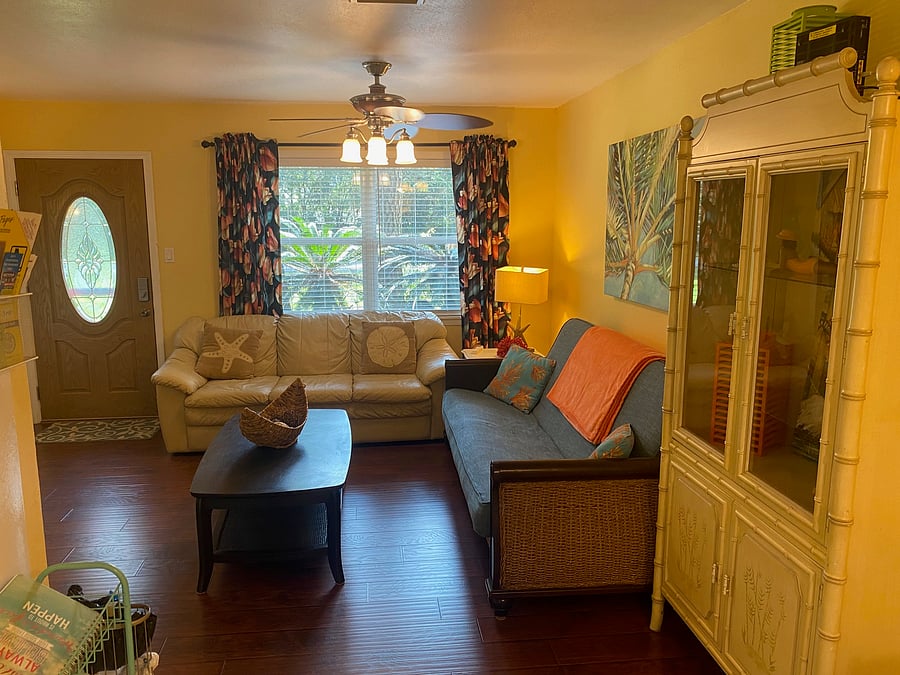 Front Sitting Area