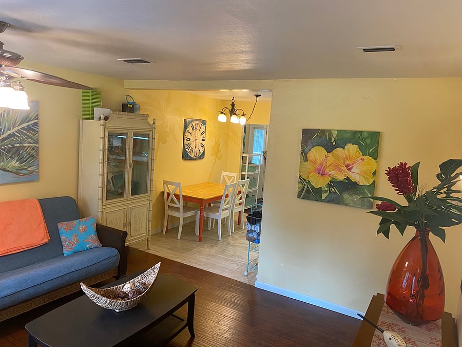 Front Sitting Area