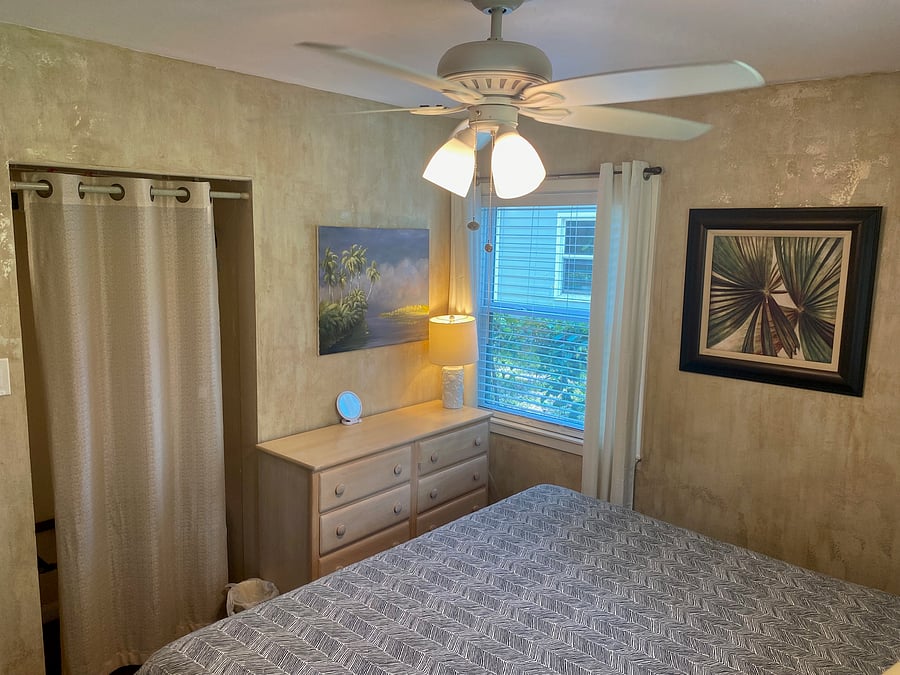 King Bedroom 2