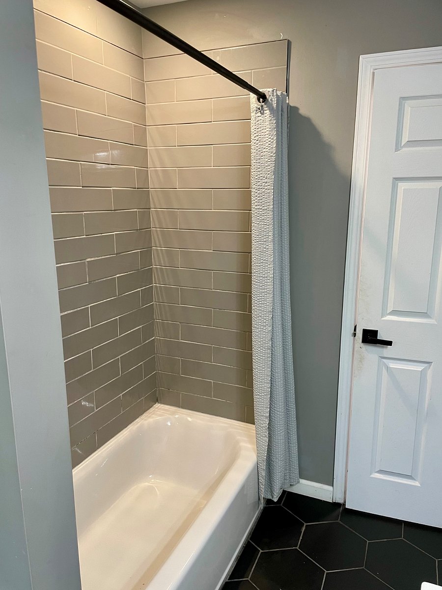 Hallway bathroom 