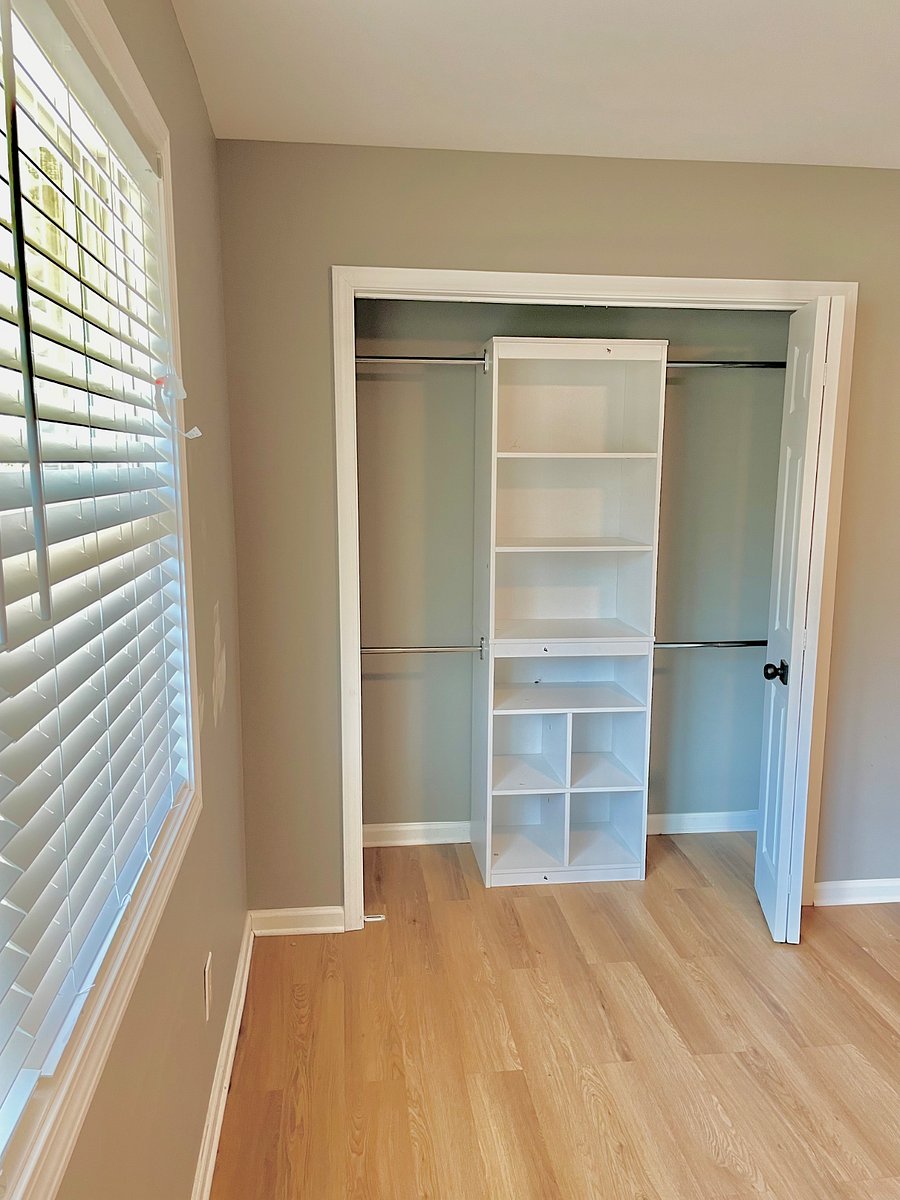 Closet organizer 