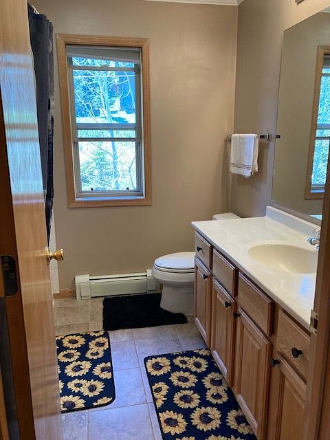 Second bathroom.