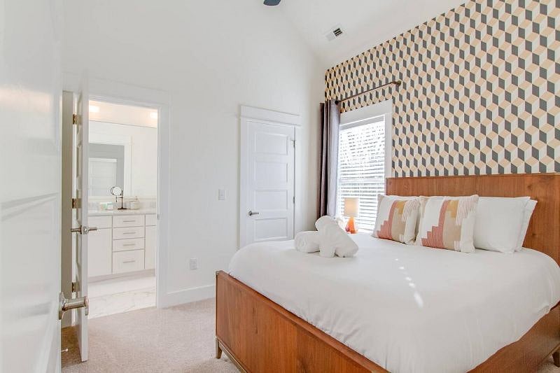 Furnished Finder property 547359_1 photo 14
