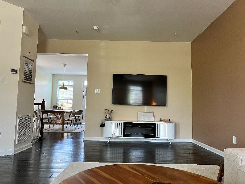 Furnished Finder property 547366_1 photo 3