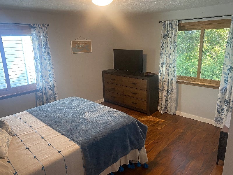 Upstairs Bedroom 1