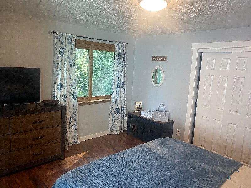 Upstairs Bedroom1