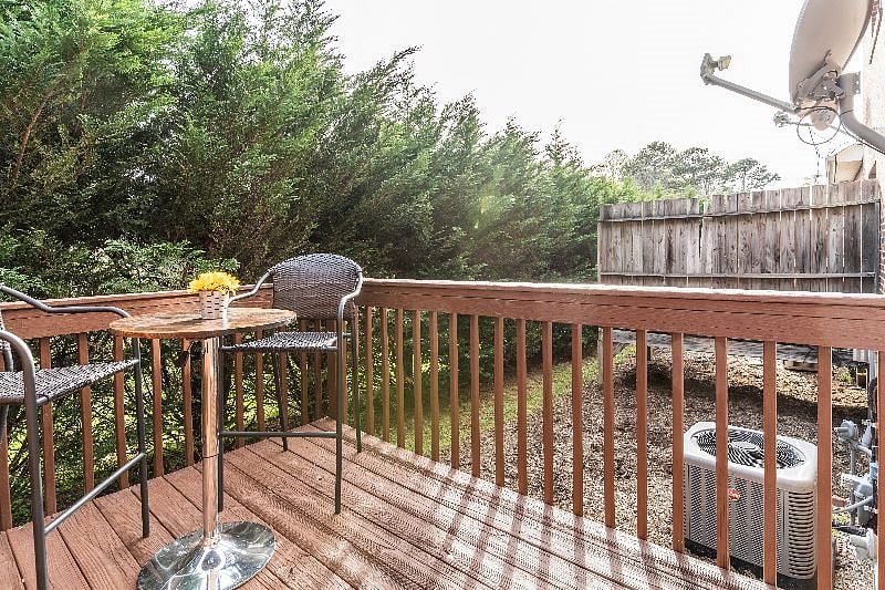 Furnished Finder property 547490_1 photo 18