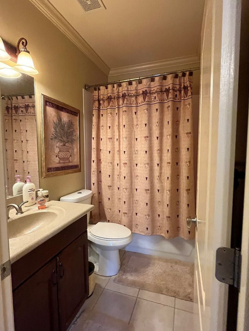 Private En-suite Bath Room