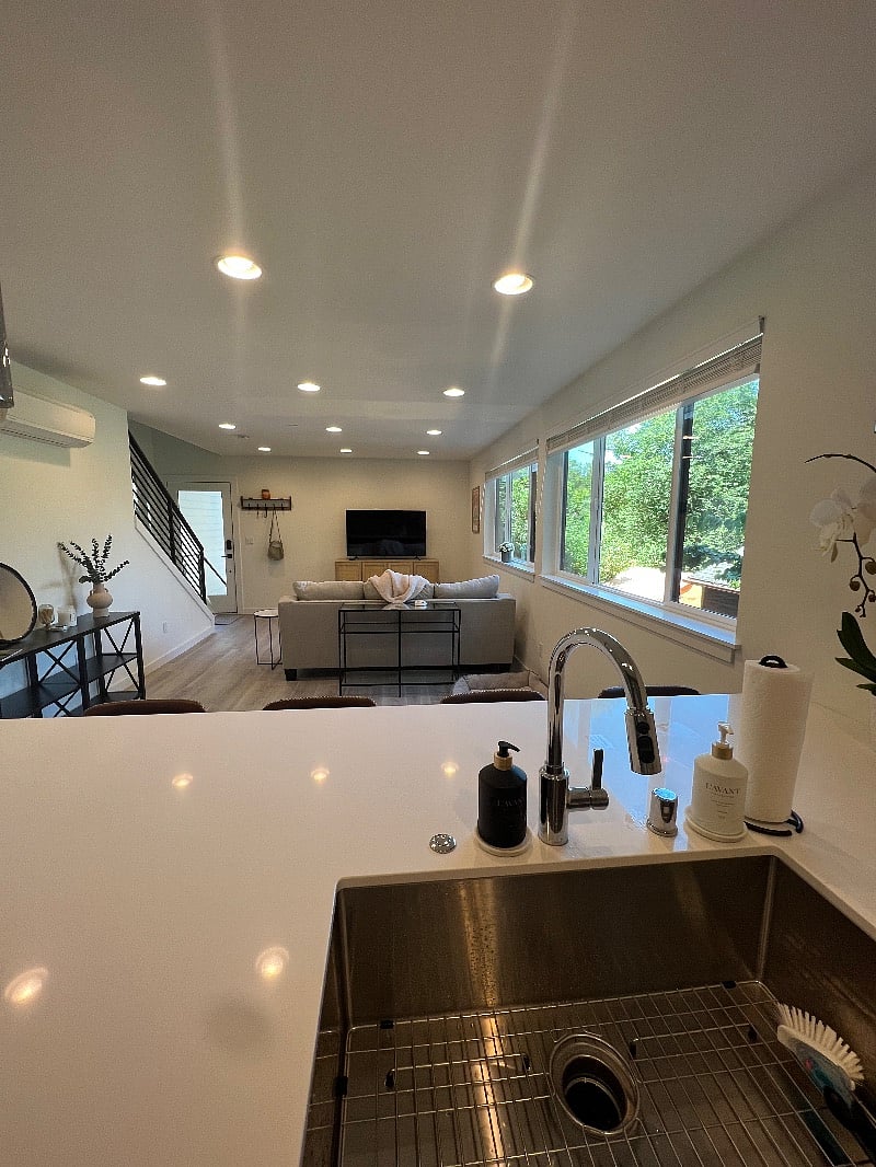 Furnished Finder property 547584_1 photo 7