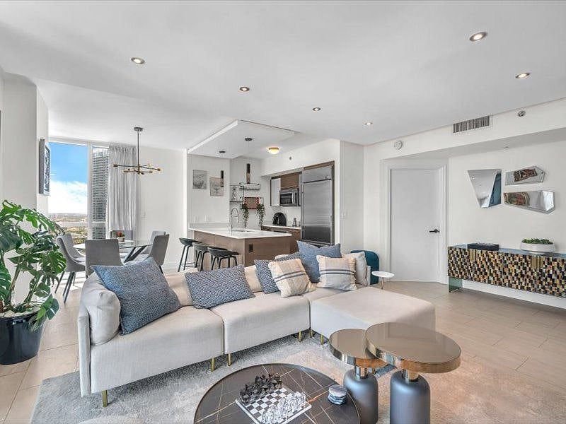 Furnished Finder property 547608_1 photo 3