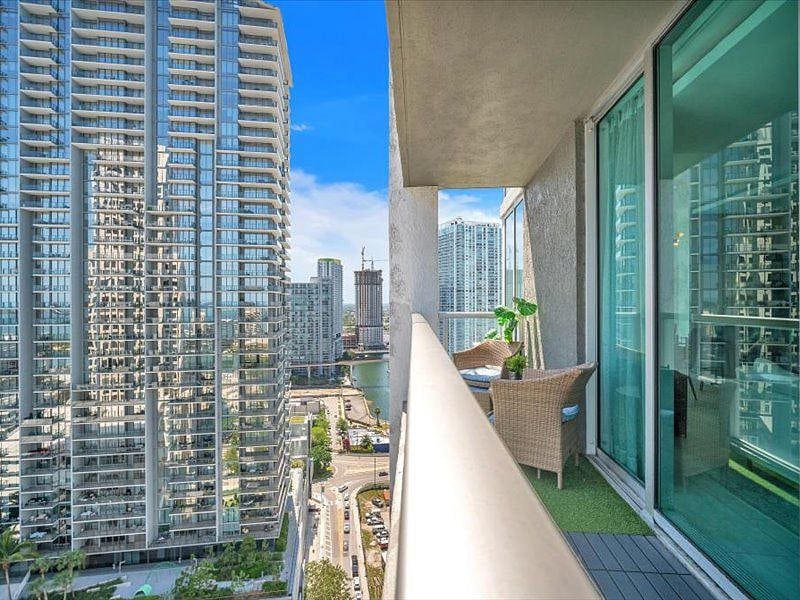Furnished Finder property 547608_1 photo 4