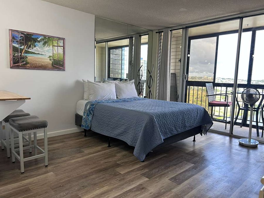 Queen size bed