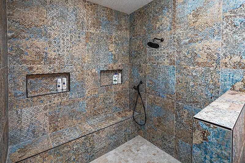 Master walk in shower