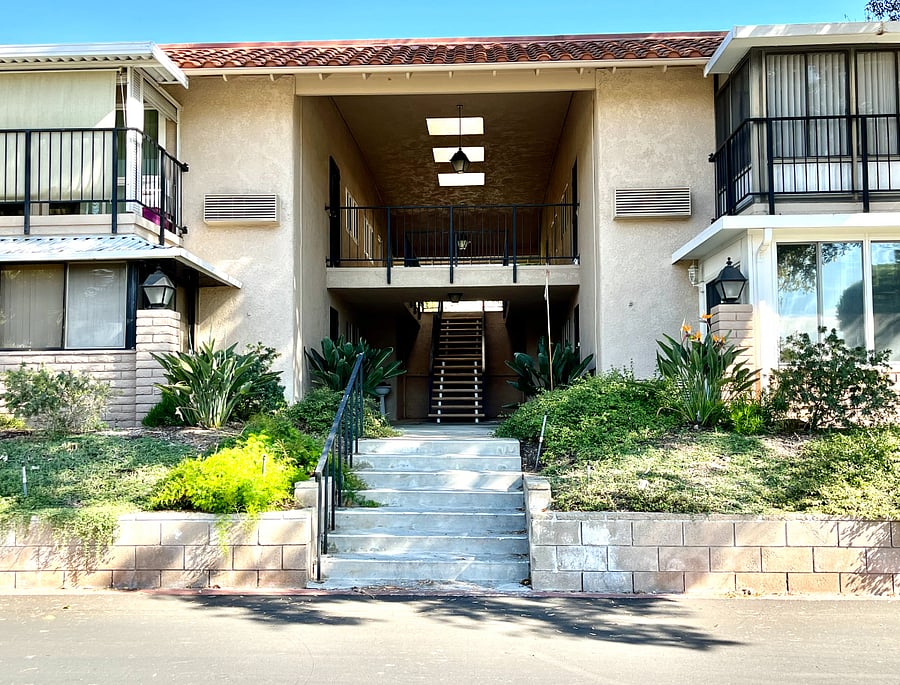 Furnished Finder property 547662_1 photo 3