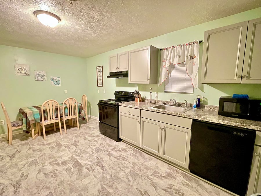 Furnished Finder property 547664_1 photo 10