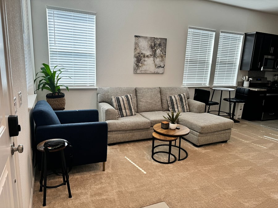 Furnished Finder property 547670_1 photo 3