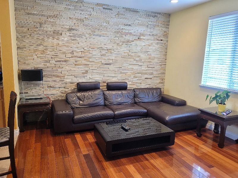 Furnished Finder property 547672_3 photo 1