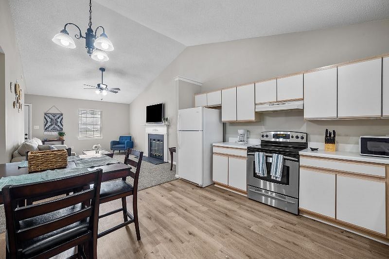 Furnished Finder property 547746_1 photo 20