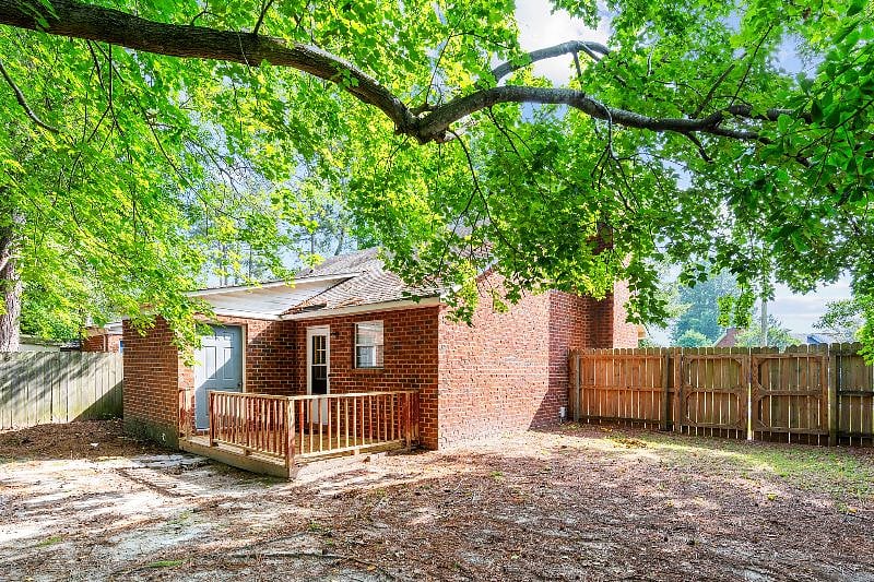 Furnished Finder property 547746_1 photo 8