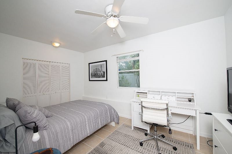 3rd bedroom next to kitchen
