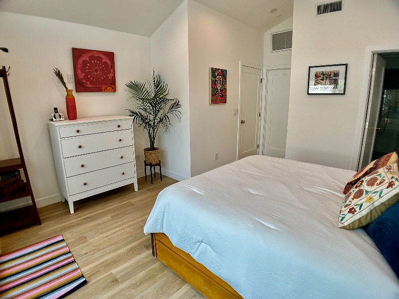 Furnished Finder property 547906_1 photo 13