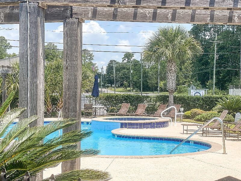 Furnished Finder property 547988_1 photo 30