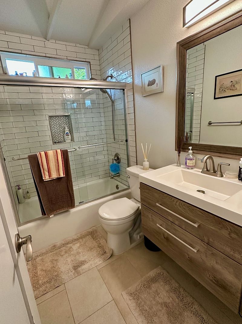 Furnished Finder property 548058_1 photo 8