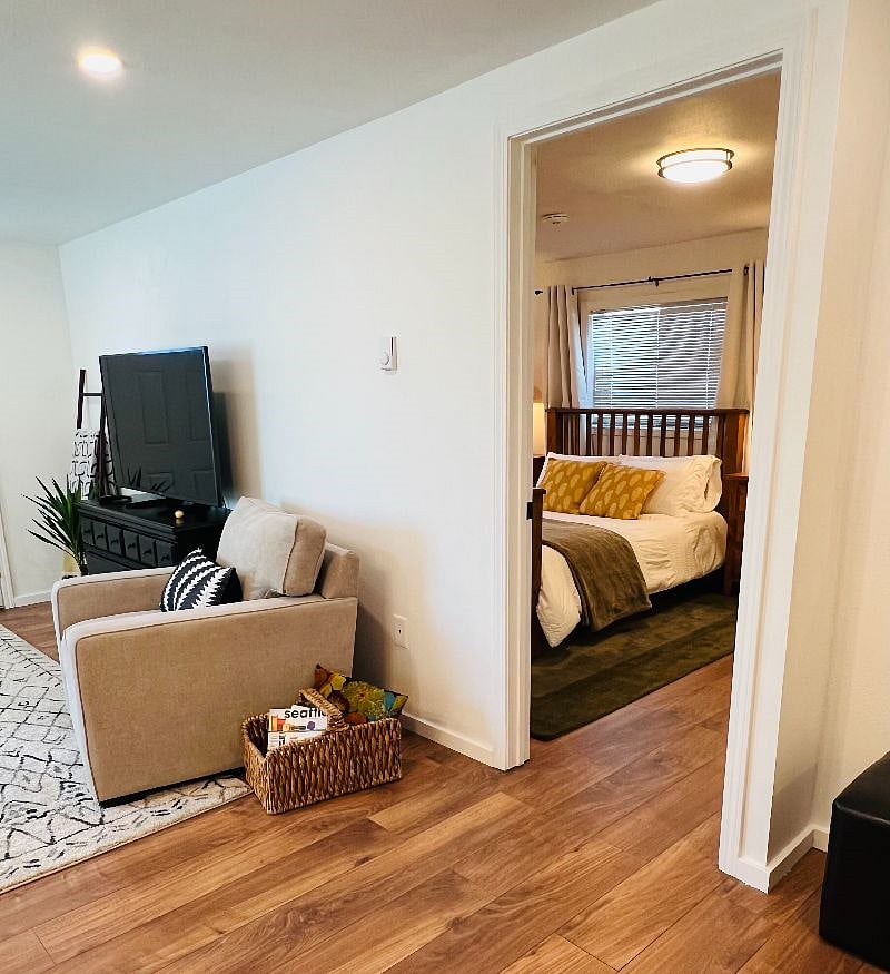 Furnished Finder property 548200_1 photo 19