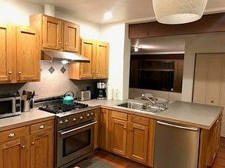 Furnished Finder property 548210_1 photo 17