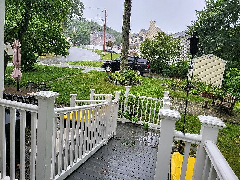 Yard, Patio, Parking/Drive Way
