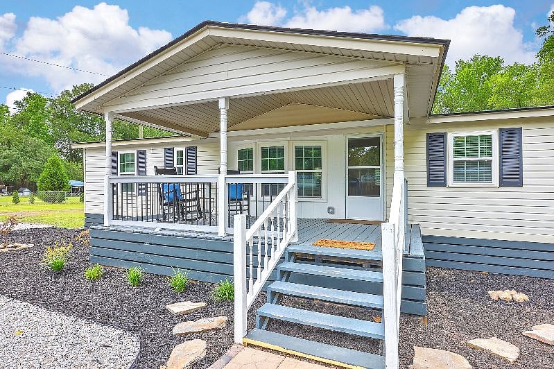 Front porch and view. 