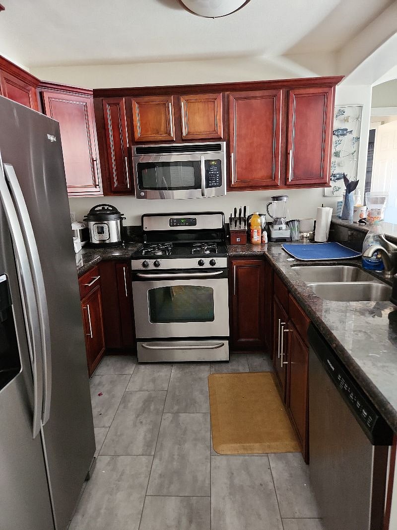 Furnished Finder property 548479_1 photo 3