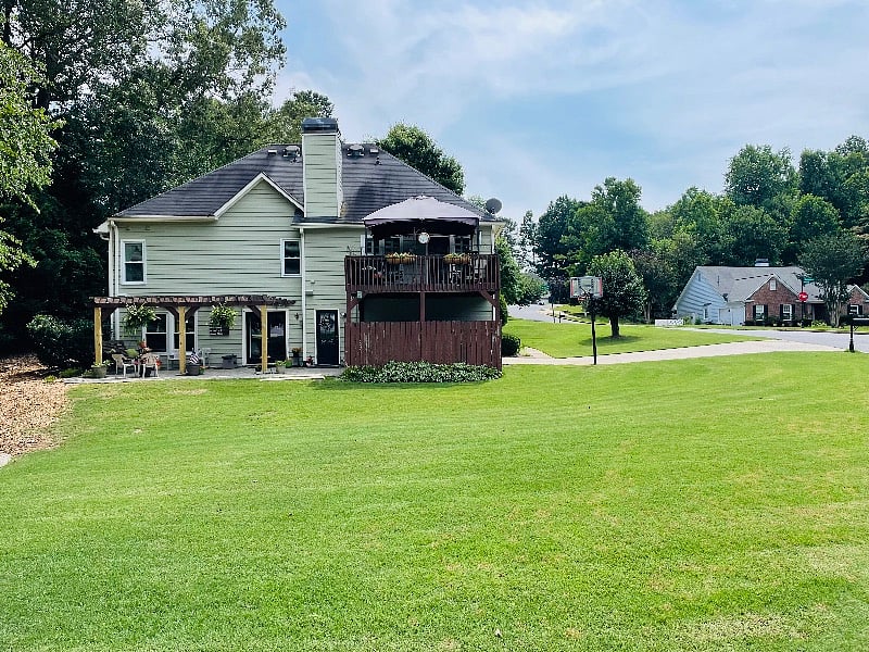 Back yard / Rear Entrance